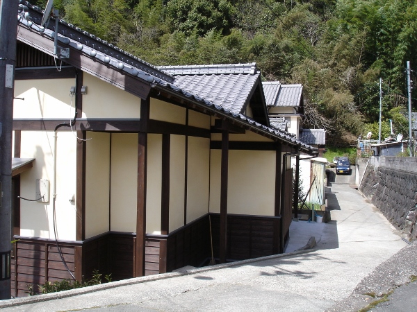 東側外観