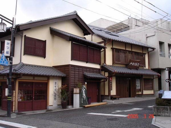 店舗右側